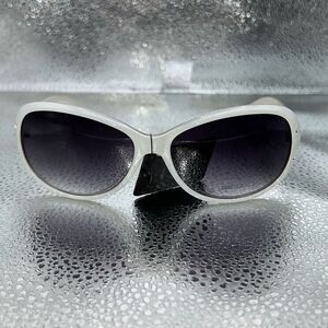 Modo Rhinestone Oversized 100% UVA Sunglasses Women’s Engraved Arms White Grey